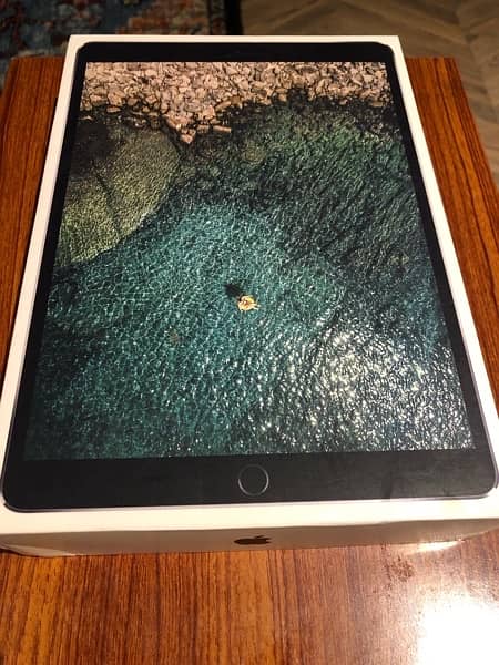 iPad Pro 10.5 inch (2017) 3