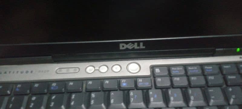 Dell Laptop 3