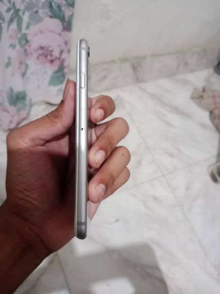 Iphone 6 non PTA 64gb 2