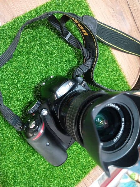 DSLR camera+ Original flasher For sale only 65k 9