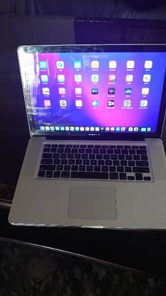 MacBook pro A1286 0