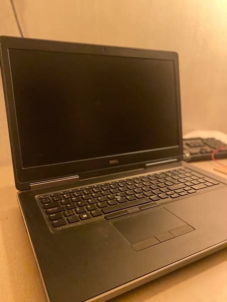 Professional Workstation Dell precision 7710 i7 6820 HQ 2