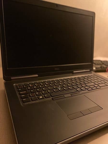 Professional Workstation Dell precision 7710 i7 6820 HQ 4