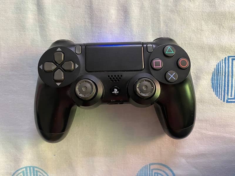 Play station 4 for sale 3