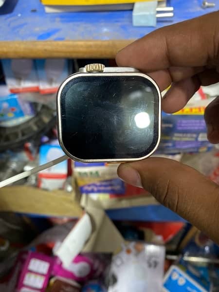 l am selling my ultra smart watch 0