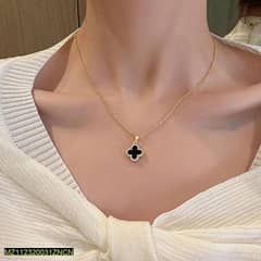 Stone black pendant necklace