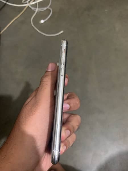 iphone x 64gb 4