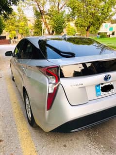 Toyota Prius 2017