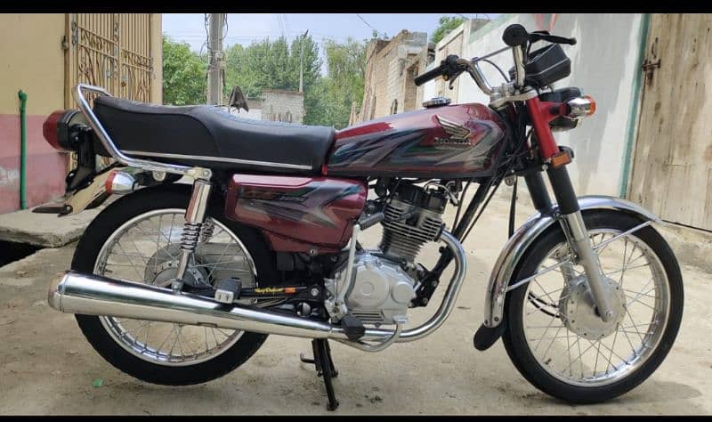 selling honda 125cc model 6