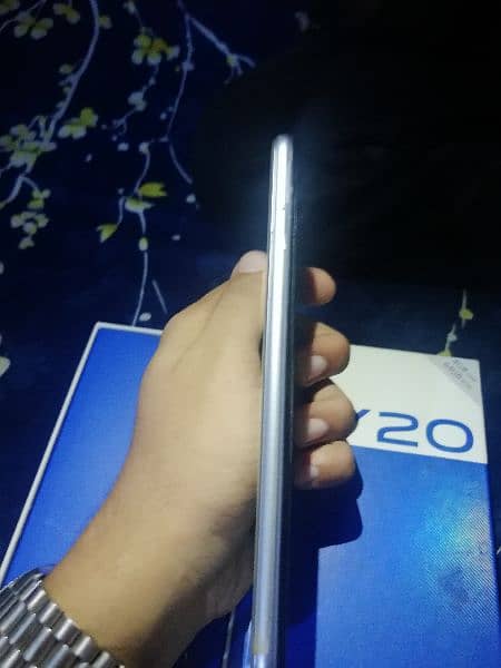 VIVO Y20 4.64  phone number 03121069413 2