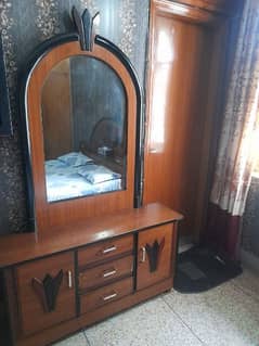 Good Condition Dressing Table. . .