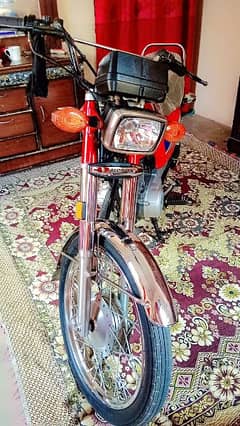 Honda CG 125, model 2022, sealed engine with genuine papers. 0