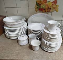 Crockery set