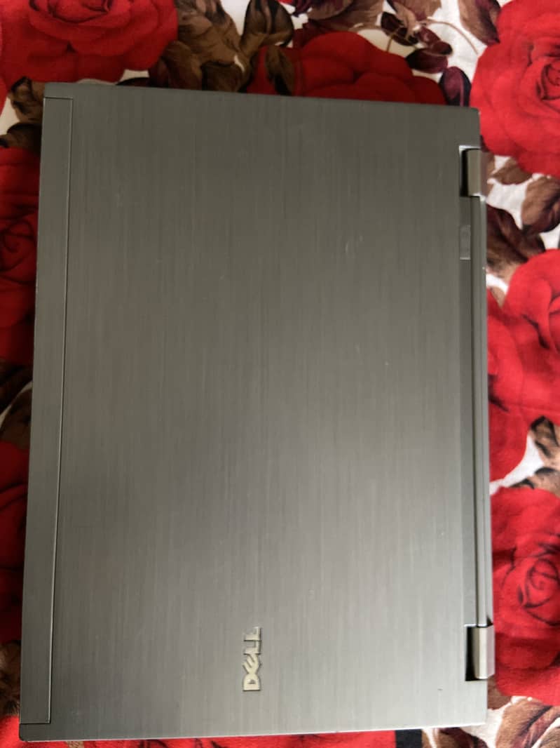 Dell laptop for sale core i3 4Gb RAM 500HDD 2