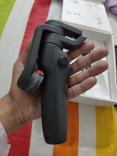 DJI Osmo Mobile 6 ( OM6 ) Gimbal 3