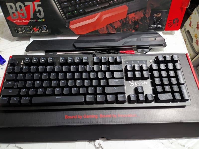 Bloody B975 Mechanical Gaming RGB Keyboard 2