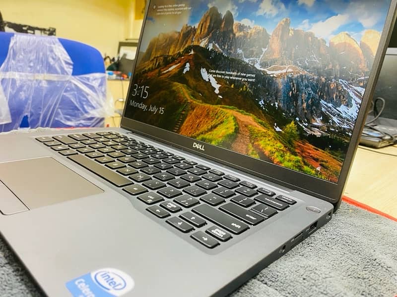 Dell latitude 5400 i5 8th gen 0