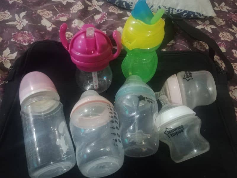 Tommee Tippee and Canpol Babies Feeding bottles 9