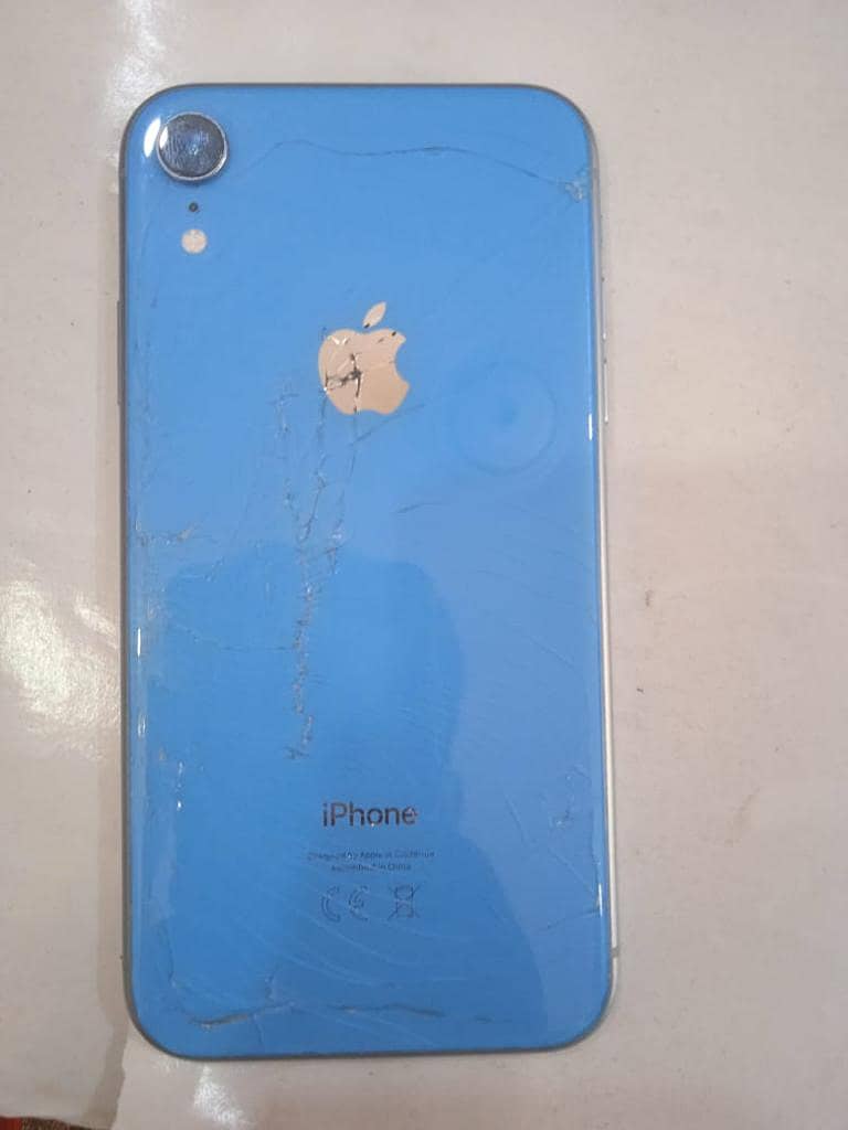 Iphone xr back break 0