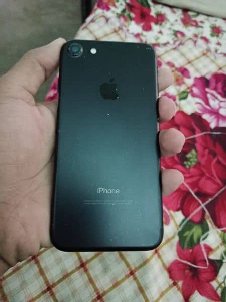 I phone 7 bypass 32 gb 1