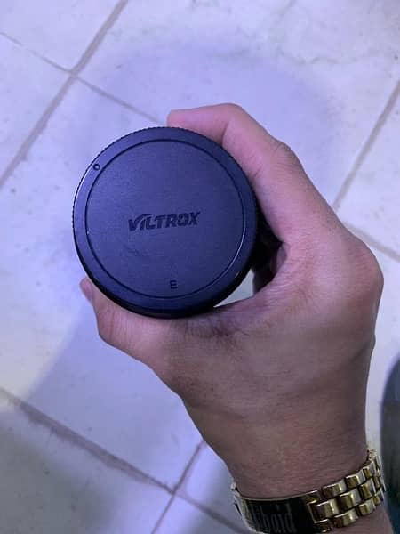 Viltrox 35mm 1.8 sony E mount with box 2