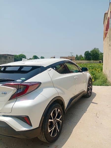 Toyota C-HR  G Led 4