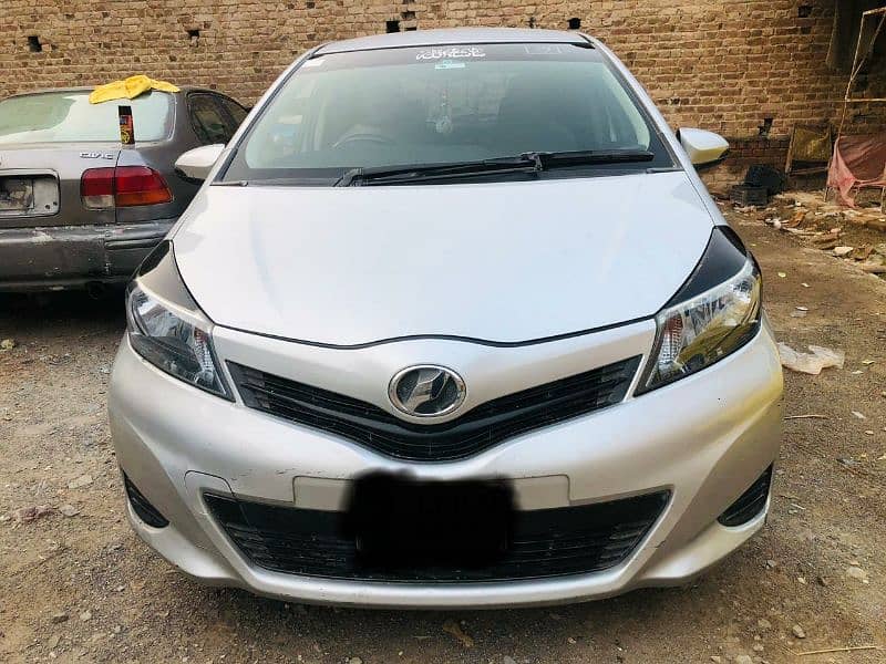 Toyota Vitz 2011 0