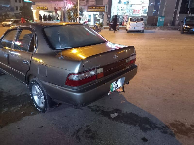 Toyota Corolla 2.0 D 1998 12