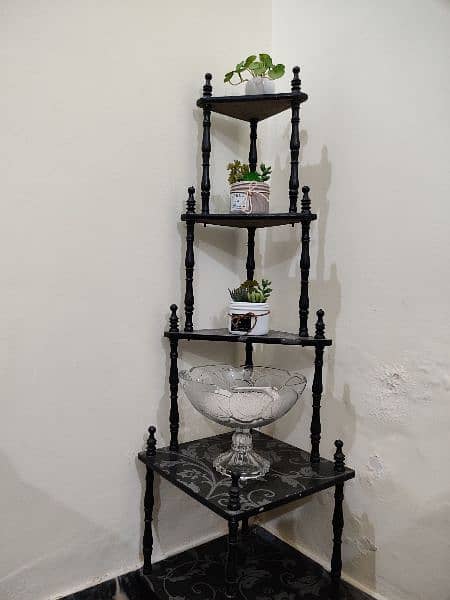 4 Different showpieces/ decoration pieces with a stand 5