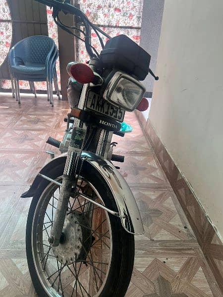 I am selling my Honda 125 1