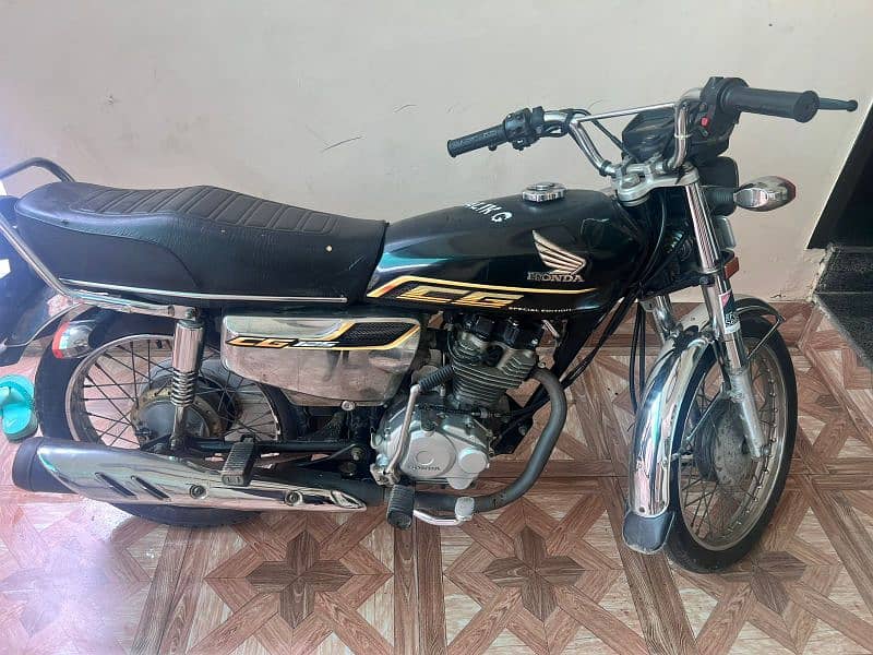 I am selling my Honda 125 2