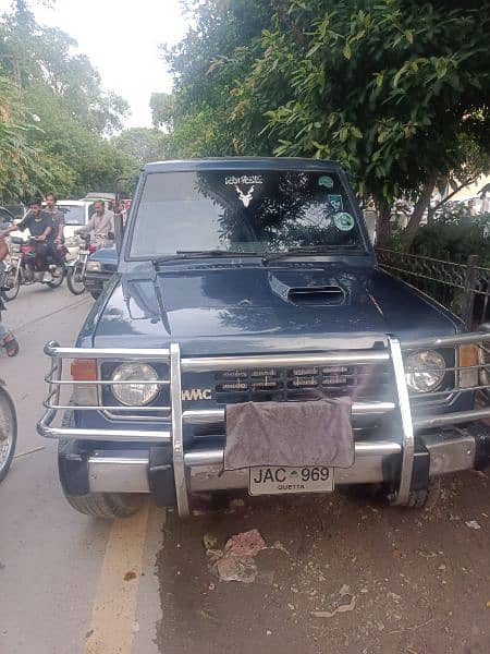 Mitsubishi Pajero 1986 3