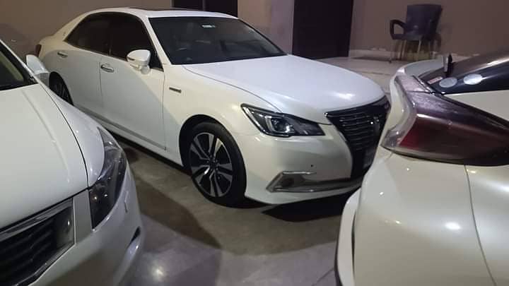 Toyota Crown Hybrid Royal Saloon 2013/17 4