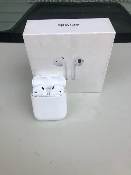 AirPods 2 1