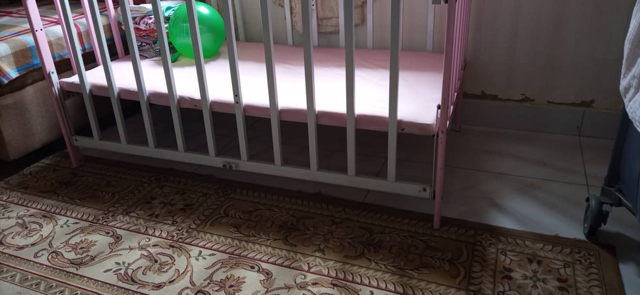 (Urgent Sale) Baby Cot, Baby Bassinet, Baby Bed 3