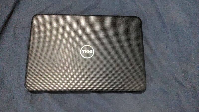 Dell laptop Octa core 3rd generation hy 0