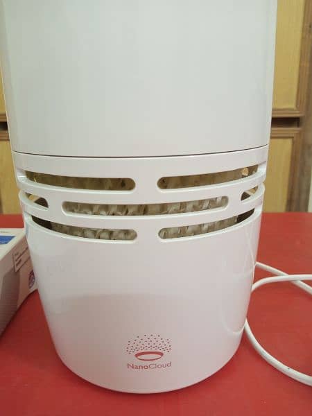 Philips Nano Cloud Electric Humidifier and Air Purifier 4