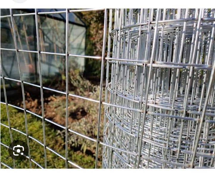 Razor wire Barbed wire Mesh Security jali / pipe Chain link Fence 19