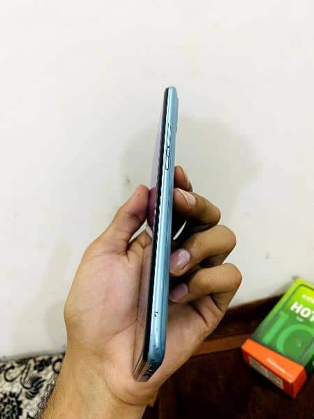 Infinix Hot 10 Play (4/64) With Box 15