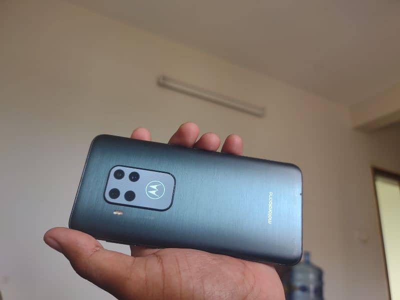 Motorola one zoom in new condition 0