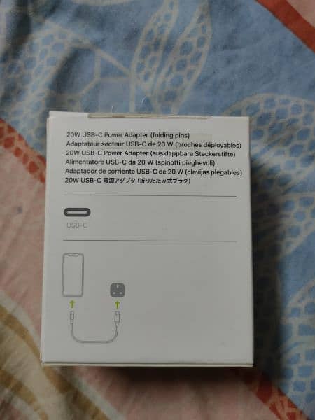 usb-c 20w power adapter 1