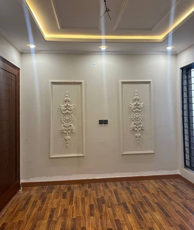 5 Marla Beautifully designed house For Rent In Park View City Lahore. 3