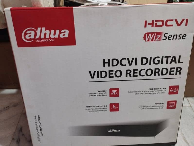 brnd new Dahua DVR 4 channel 5mp supported and recording 1