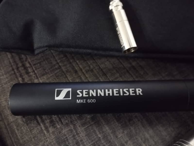 Sennheiser MKE 600 Shotgun Microphone 1