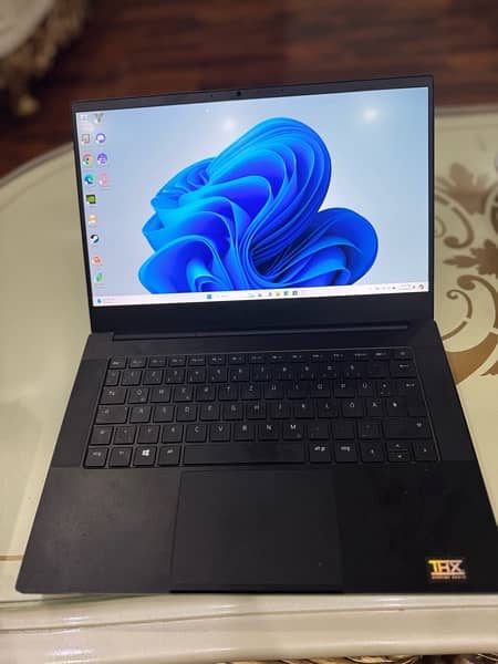 Razer blade 14 2021 model 5900hx with 3070 with box 2