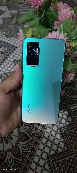 vivo v23e 8+4/128 with box ,finger in display 03*06*62*83*419 1