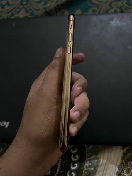 iphone XS pta approved 4