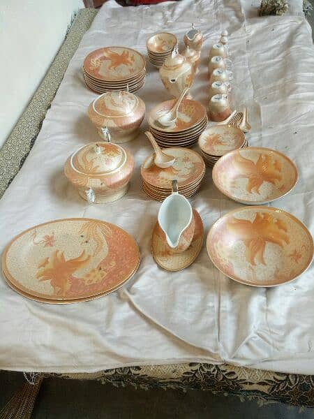 brand new dinner set 72 pieces 0