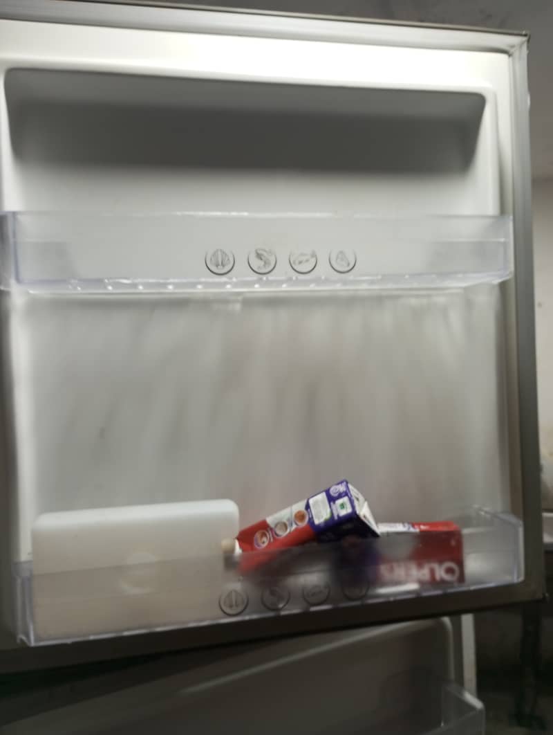 CHANGHONG RUBA TOUCH SYSTEM FRIDGE 9