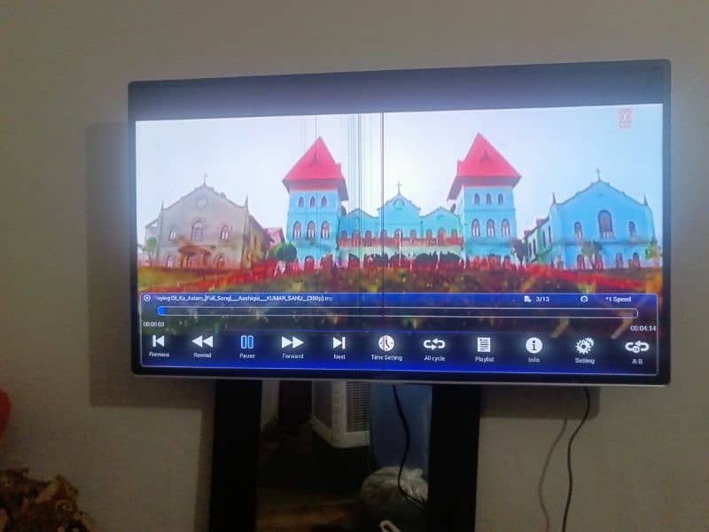 samsun 50 inches ki hai jis bhai ko bhi chahiye wo rabta karen 4